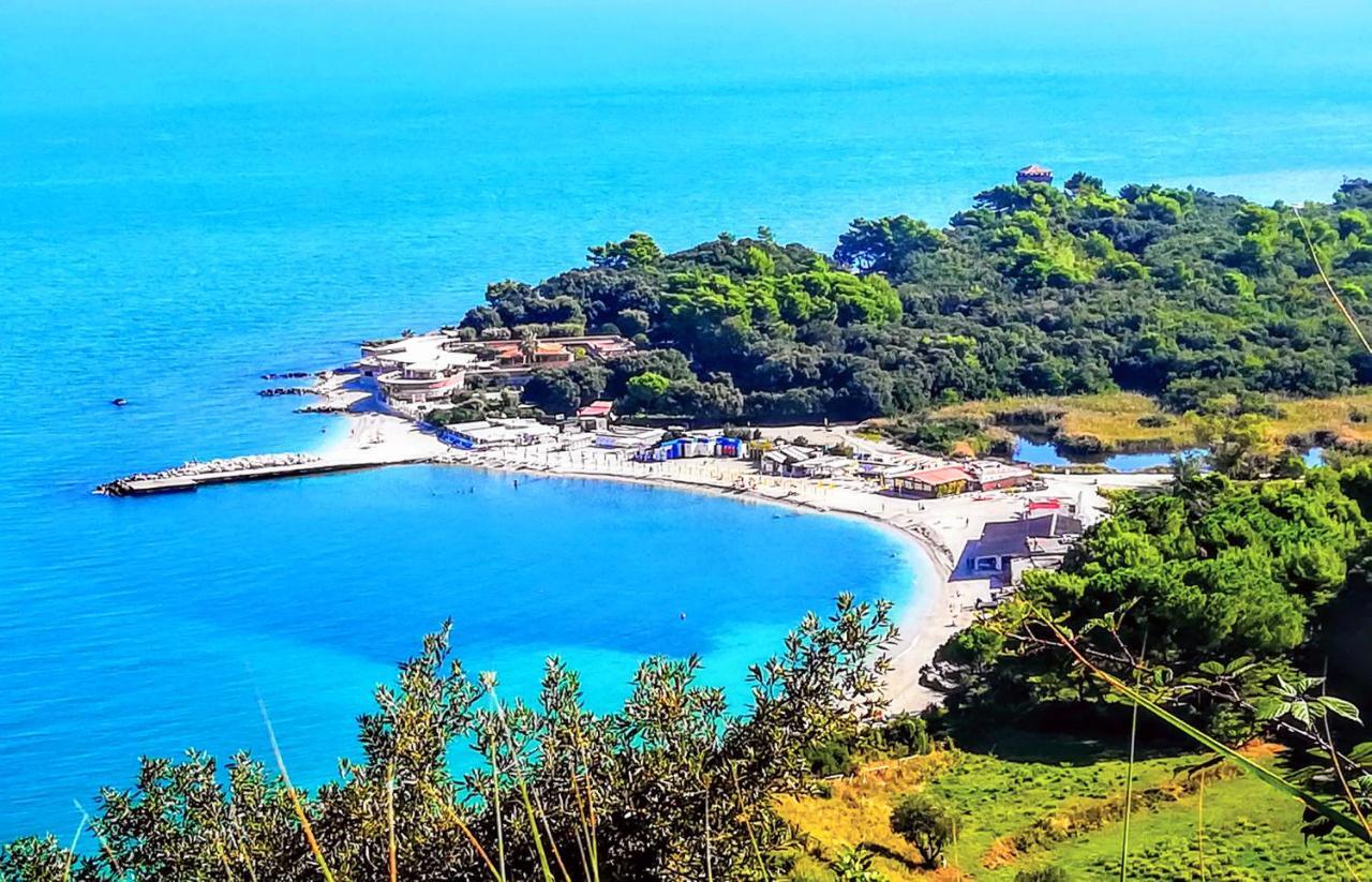 Agriturismo Rosa Antica Monte San Vito Екстер'єр фото